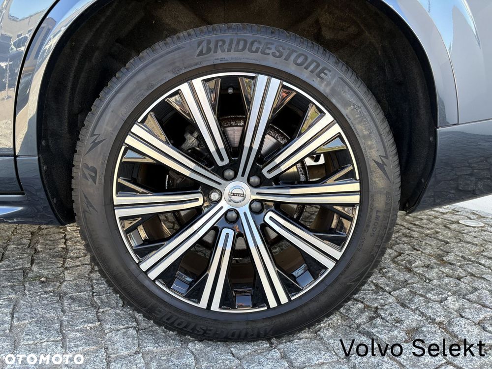 Volvo XC 90 - 9