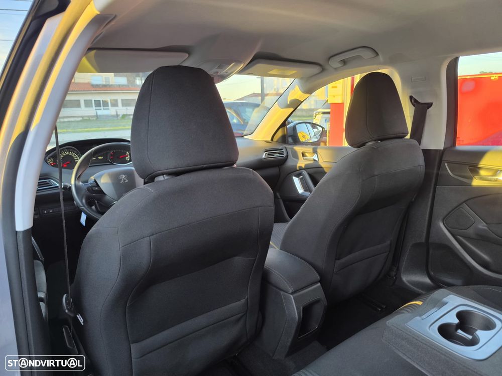 Peugeot 308 1.6 e-HDi Active - 33