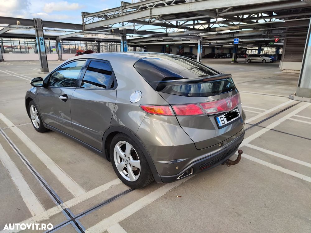 Honda Civic 1.8i-VTEC Comfort - 4