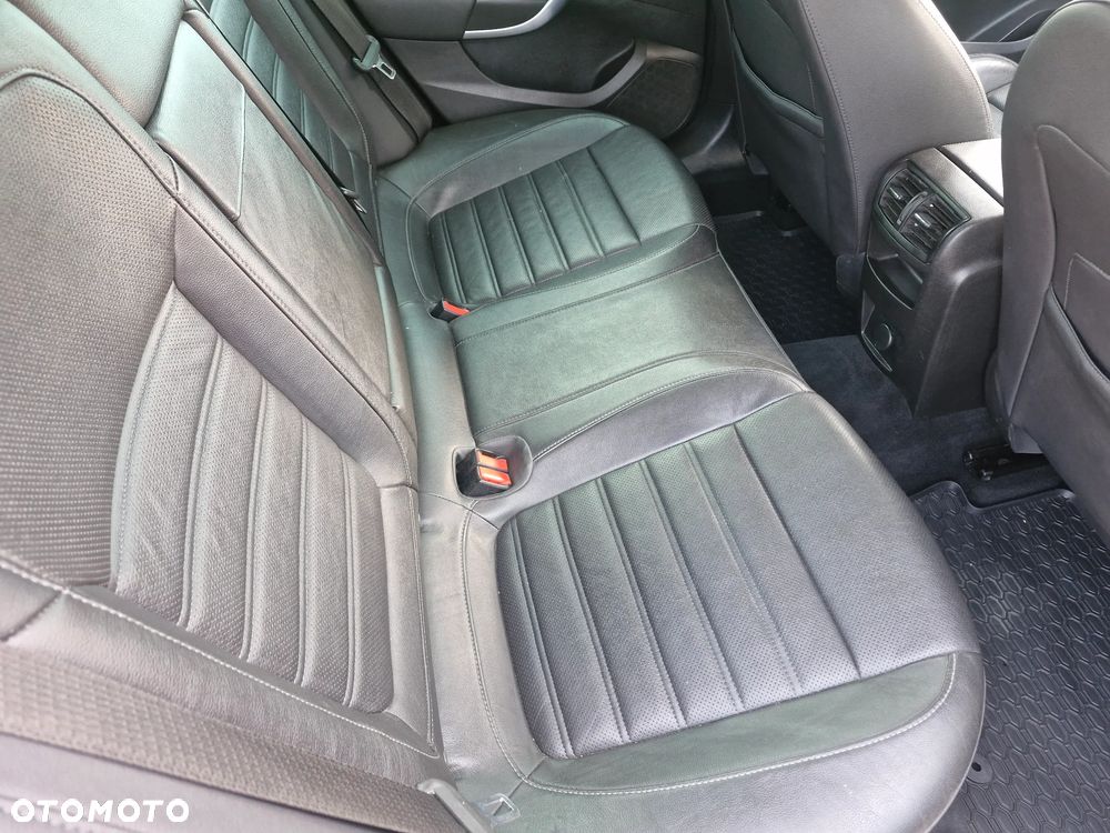 Opel Insignia - 16