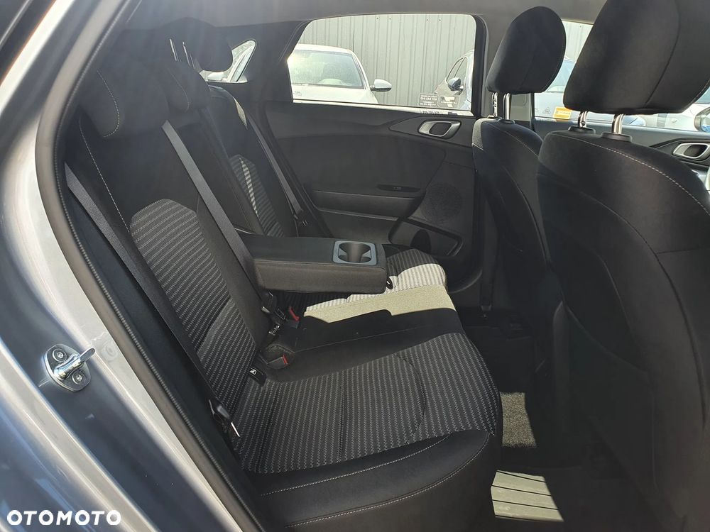Kia Ceed 1.5 T-GDI M - 24