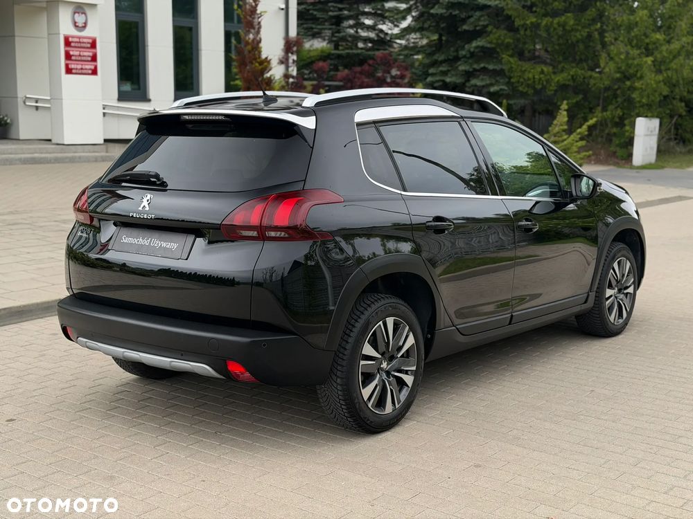 Peugeot 2008 1.2 PureTech Allure S&S - 12