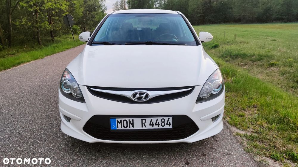 Hyundai i30 1.6 CRDi FIFA WM Edition - 14