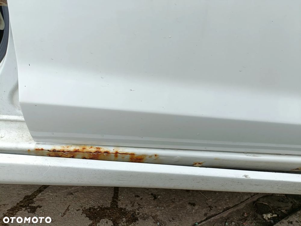 MAZDA 3 I BK 03-06 2005 r. SPORT drzwi prawy przód prawe przednie PP * - 4