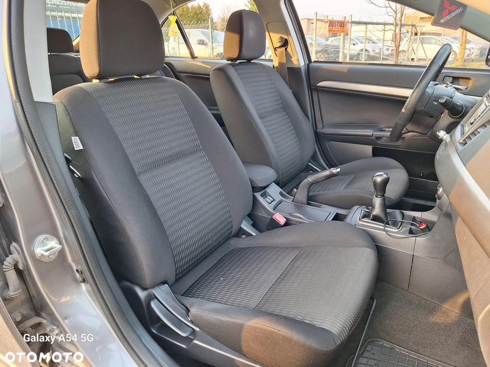 Mitsubishi Lancer 1.6 - 34