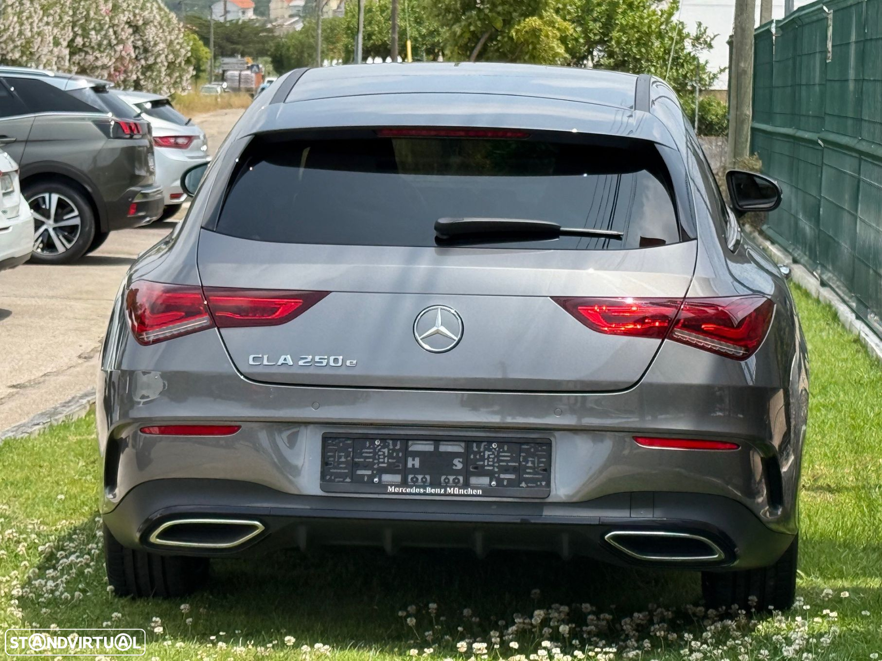Mercedes-Benz CLA 250 e Shooting Brake AMG Line - 51