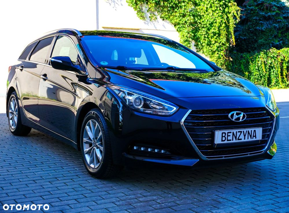 Hyundai i40 Kombi blue 1.6 Trend - 16
