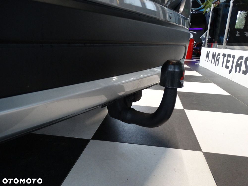 Mitsubishi Outlander - 9