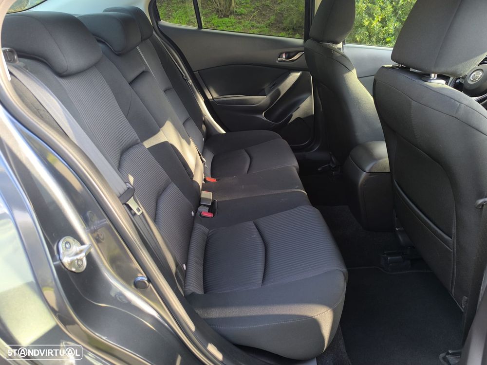 Mazda 3 Hatchback - 20