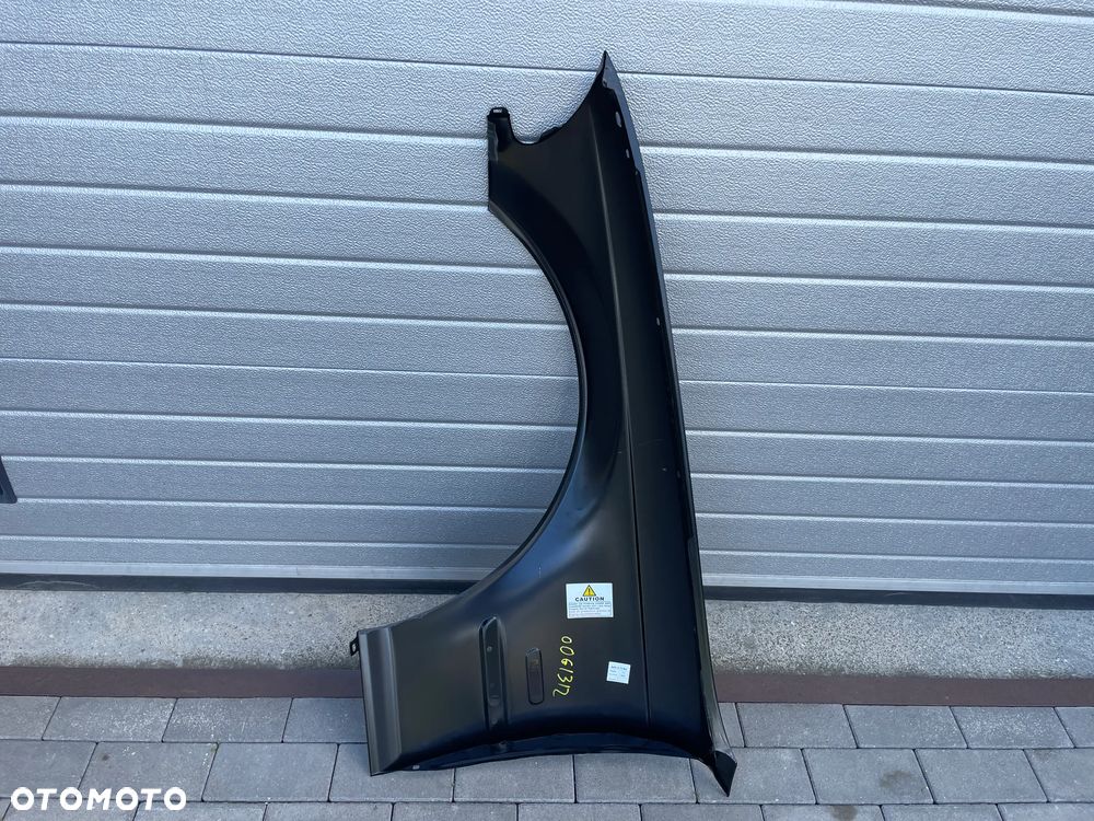BŁOTNIK PRZEDNI PRAWY BMW3 E46  1998-2001 - NOWY Sedan Kombi - 2
