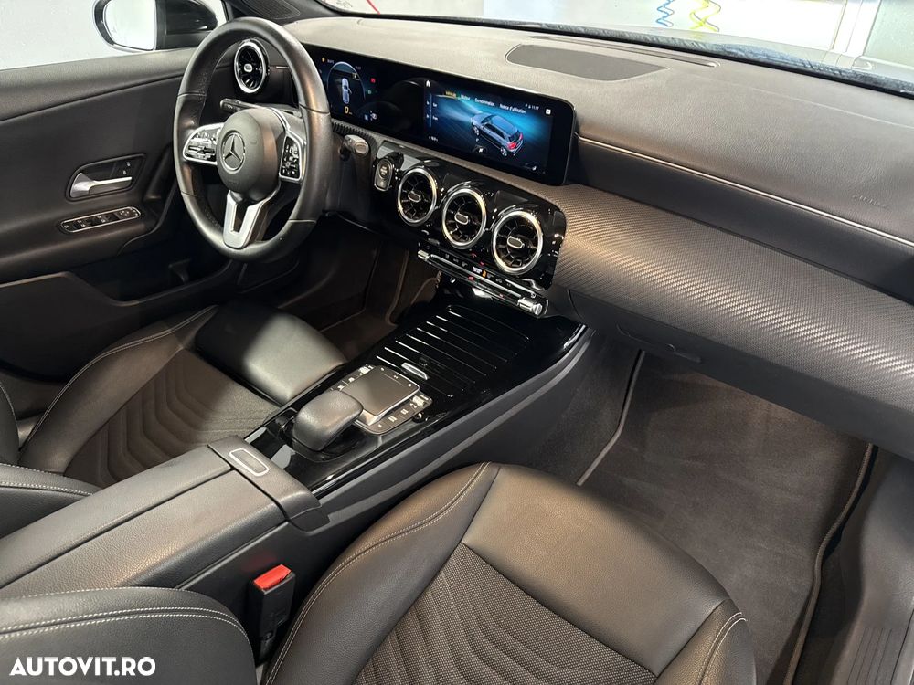 Mercedes-Benz A 180 d 8G-DCT Progressive - 25