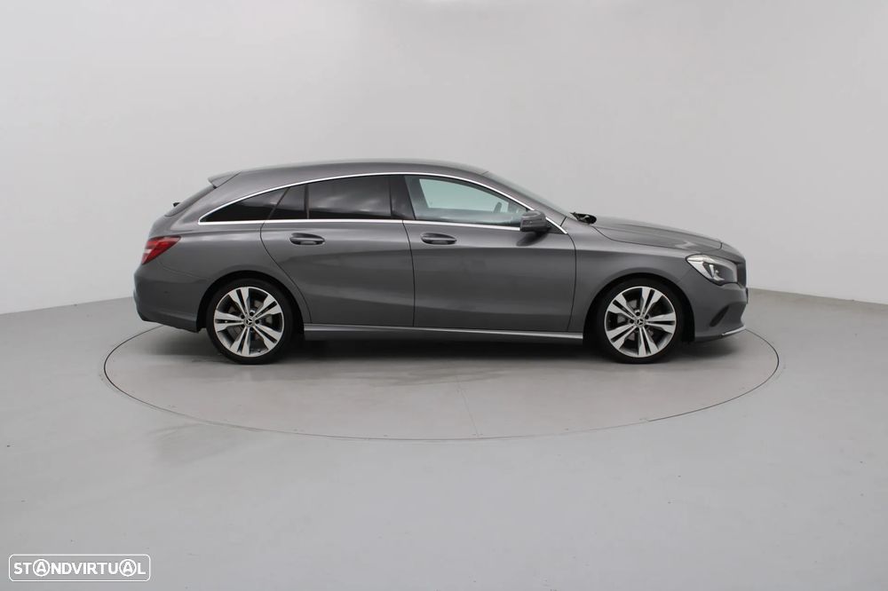 Mercedes-Benz CLA 180 d Shooting Brake Urban - 8
