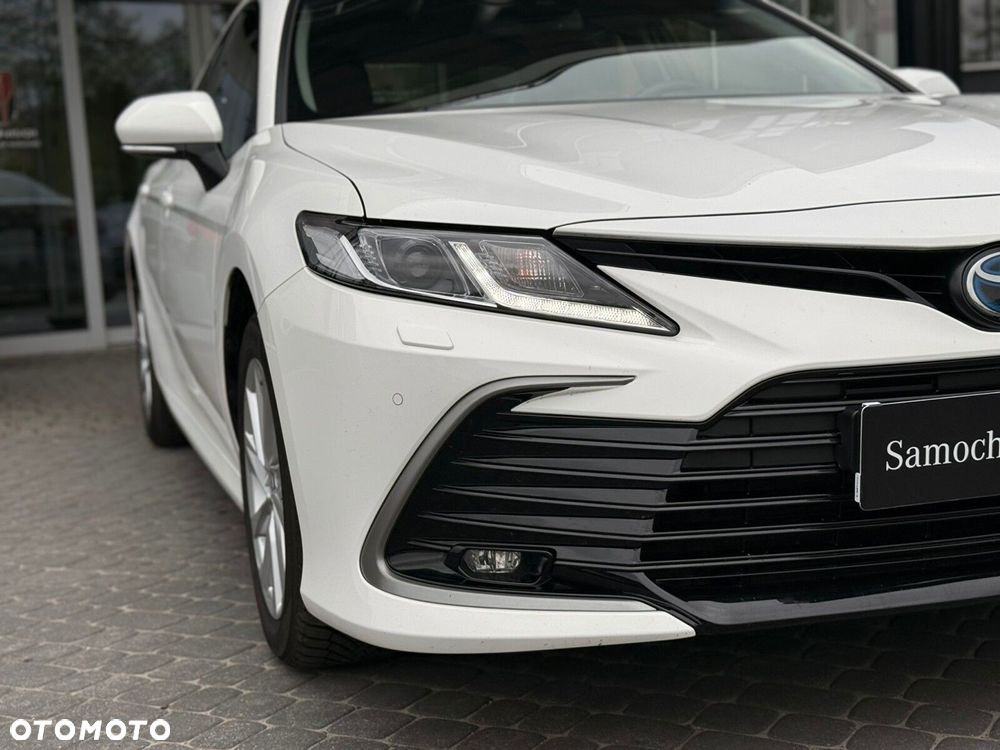 Toyota Camry 2.5 Hybrid Comfort CVT - 27