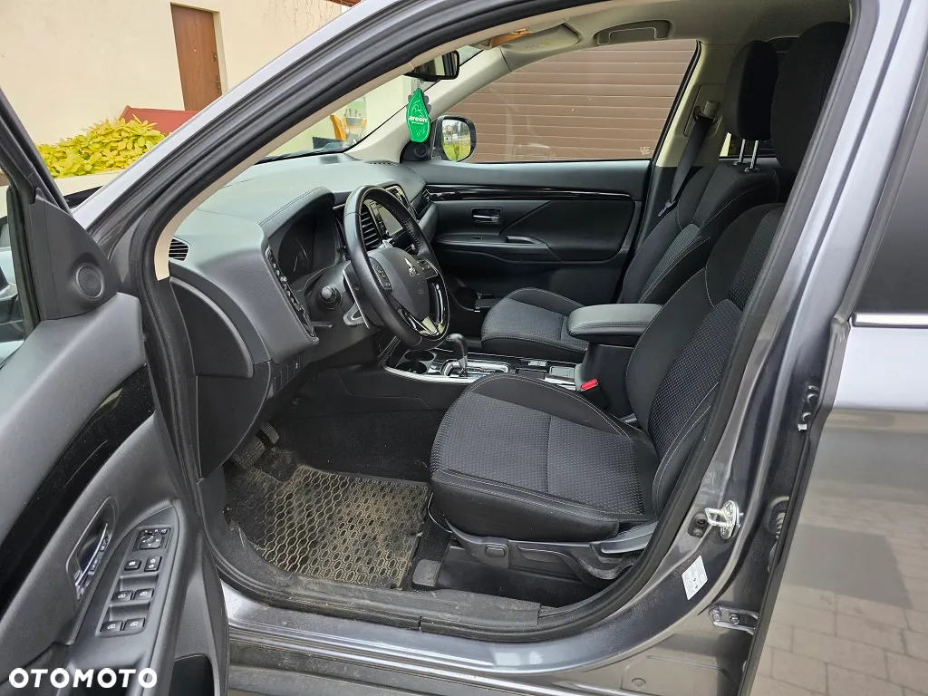 Mitsubishi Outlander 2.0 Intense 2WD CVT - 8