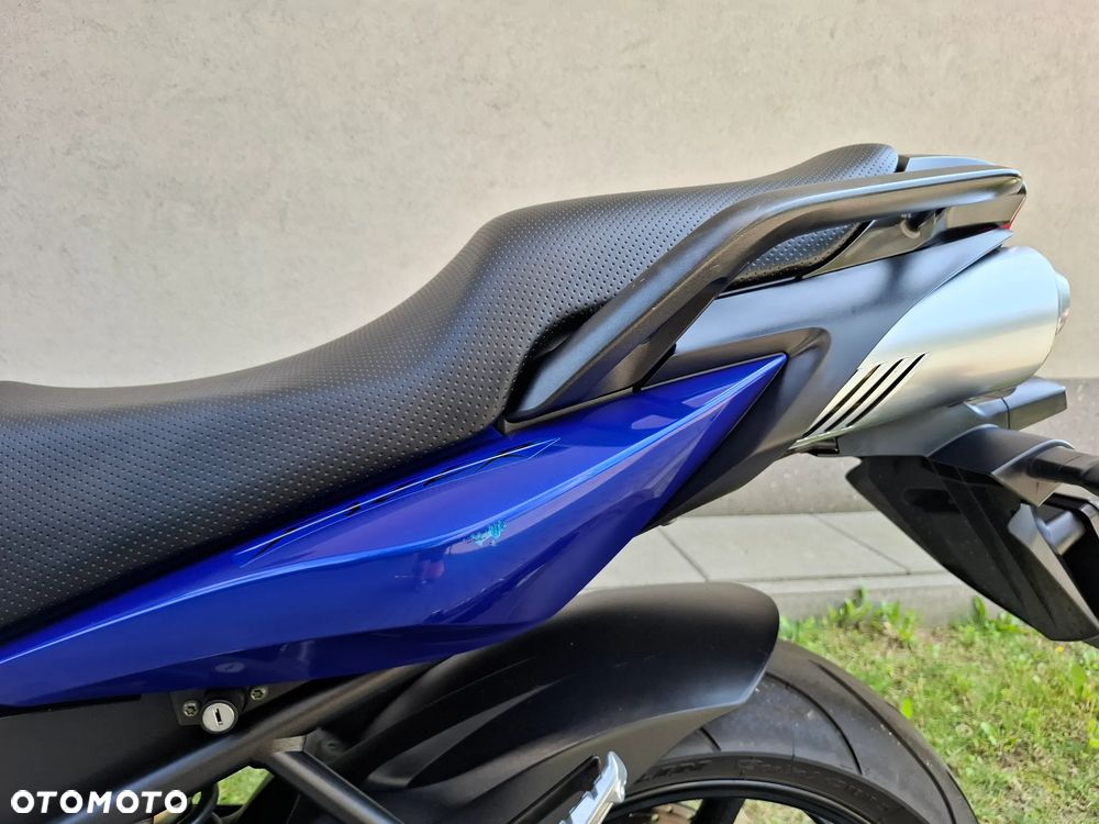 Yamaha FZ6 - 18