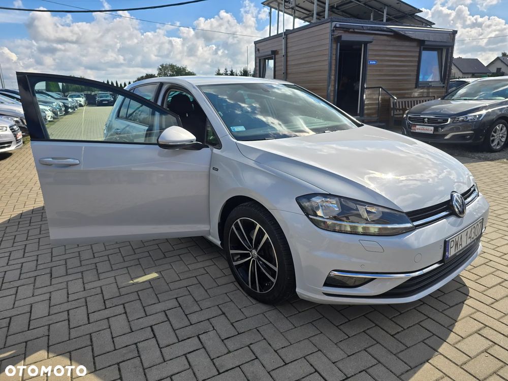 Volkswagen Golf - 21