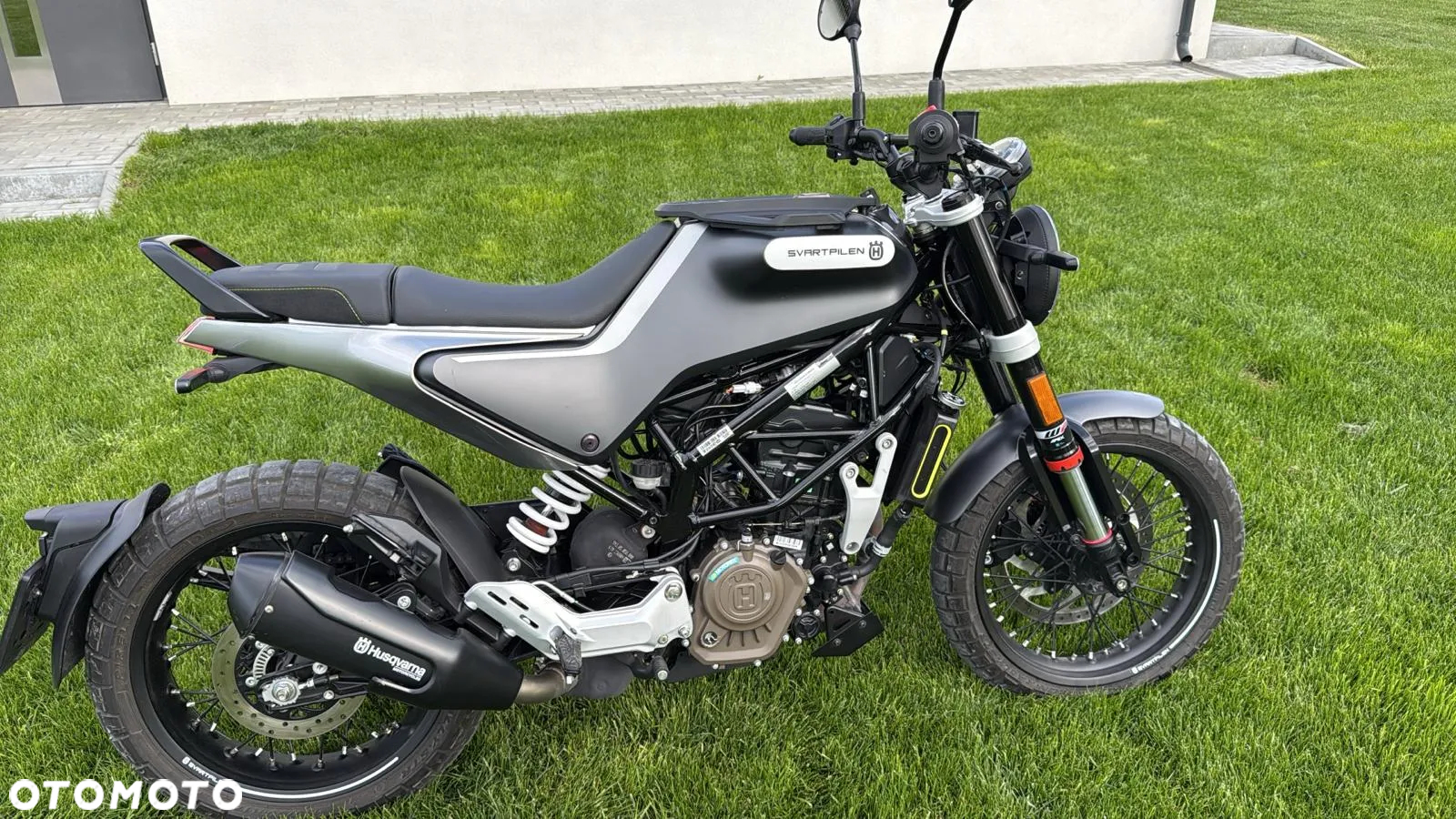 Husqvarna Svartpilen - 8