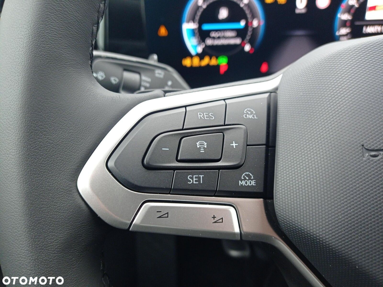 Volkswagen Passat - 28
