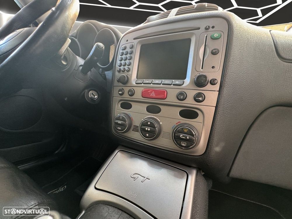 Alfa Romeo GT 2.0 JTS Selespeed - 14