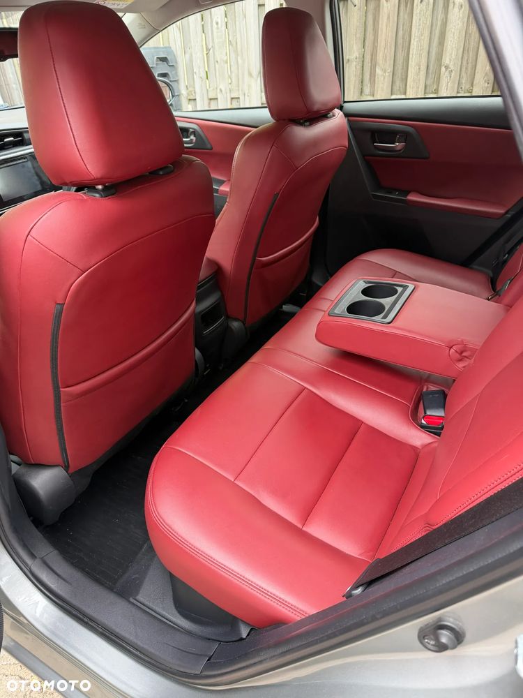 Toyota Auris Hybrid 135 Premium - 12