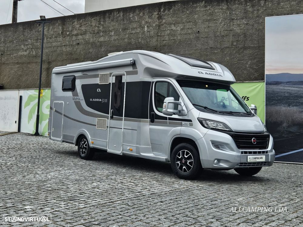 Adria Matrix M670SBC 50 YEARS 5 LUGARES DE LIVRETE CAMA CENTRAL + BASCULANTE - 2