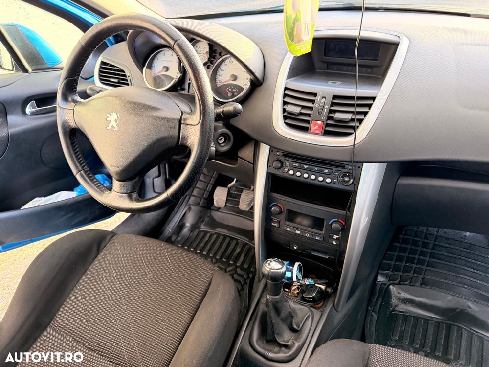 Peugeot 207 110 Sport - 2