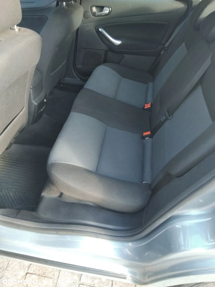Ford Mondeo 1.8 TDCi Silver X - 7