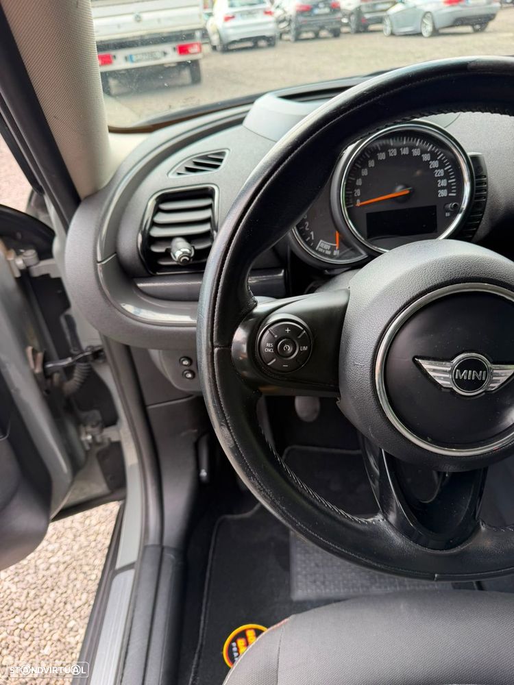 MINI Clubman One D - 28