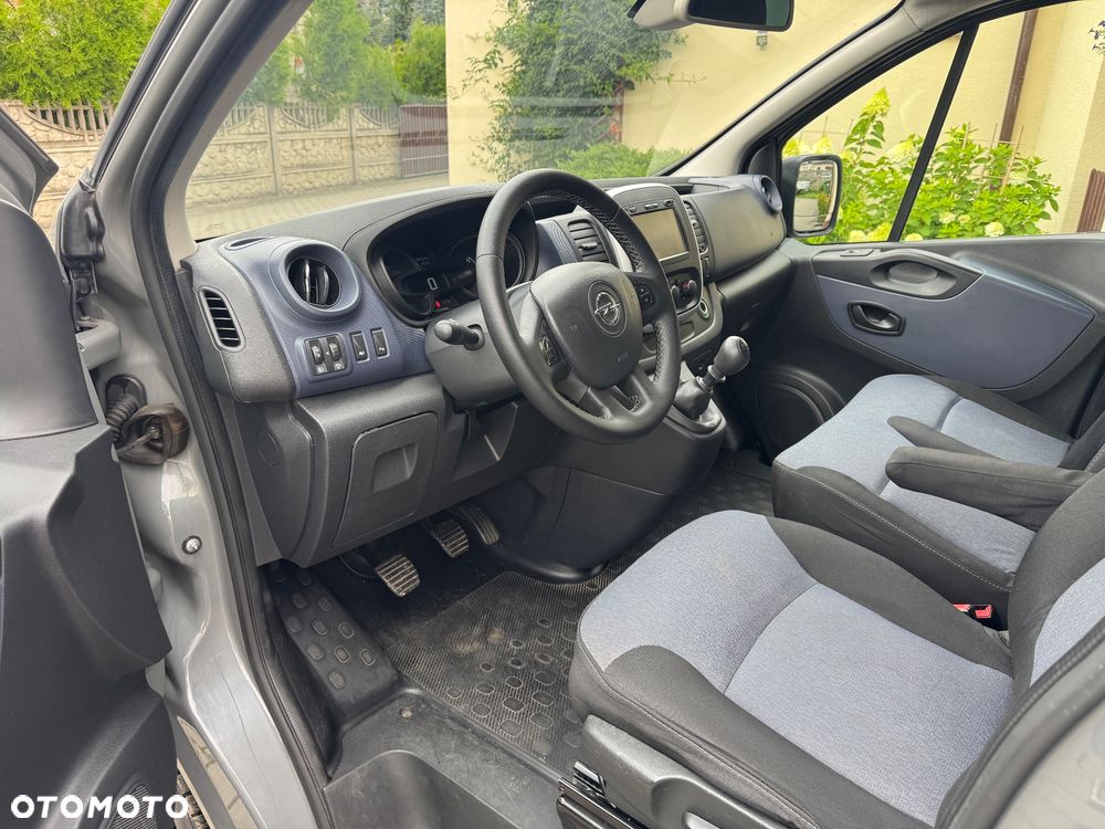 Opel Vivaro - 15