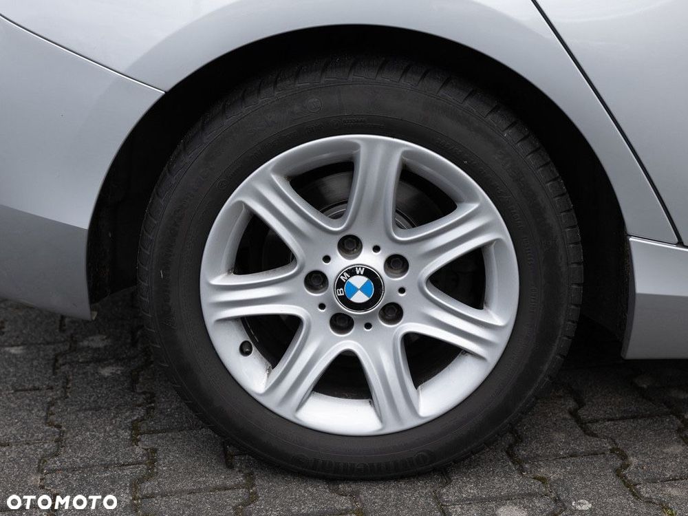 BMW Seria 1 116i - 27