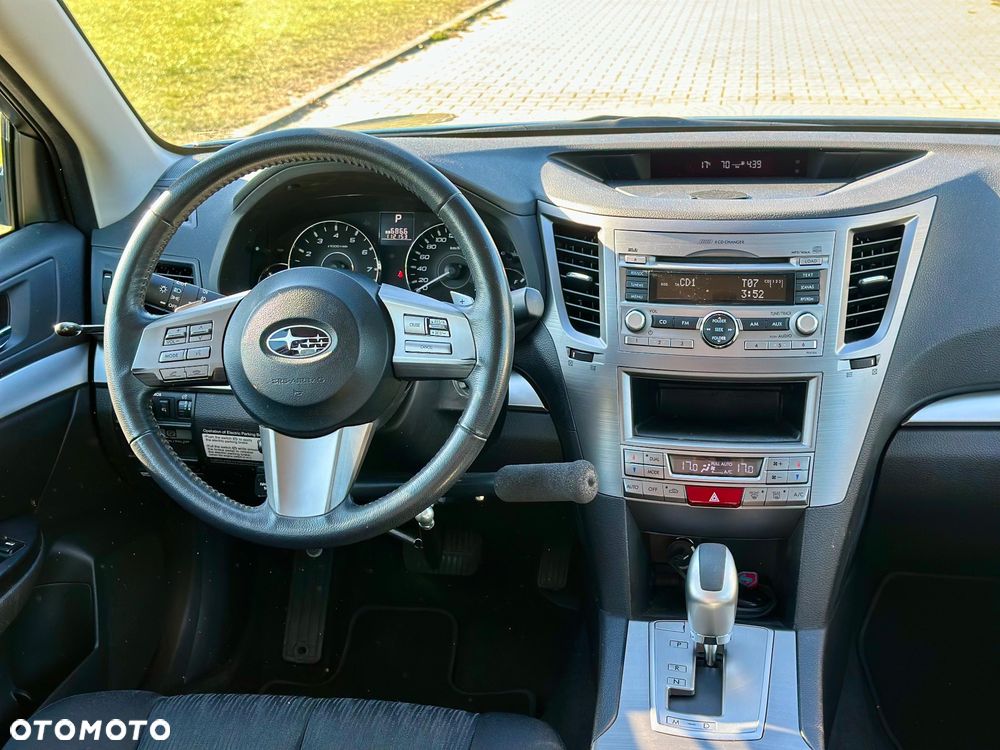Subaru Legacy - 17