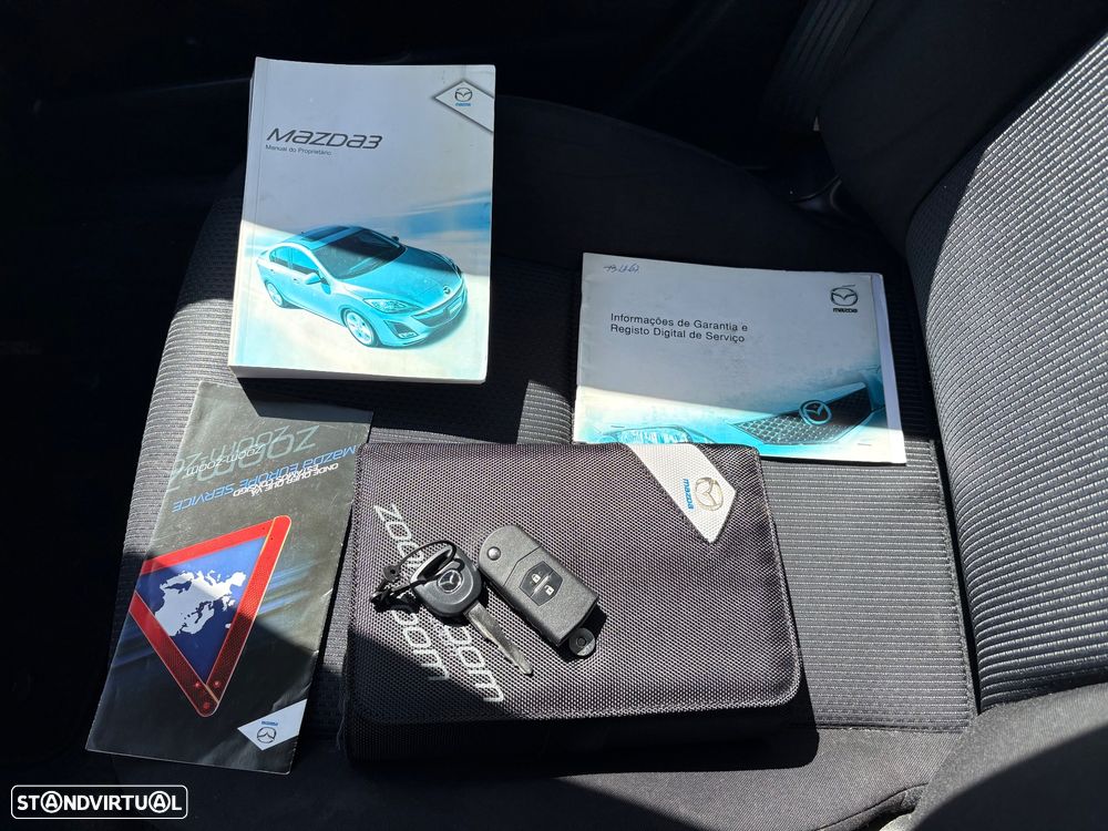 Mazda 3 Hatchback MZ-CD 1.6 Exclusive - 26