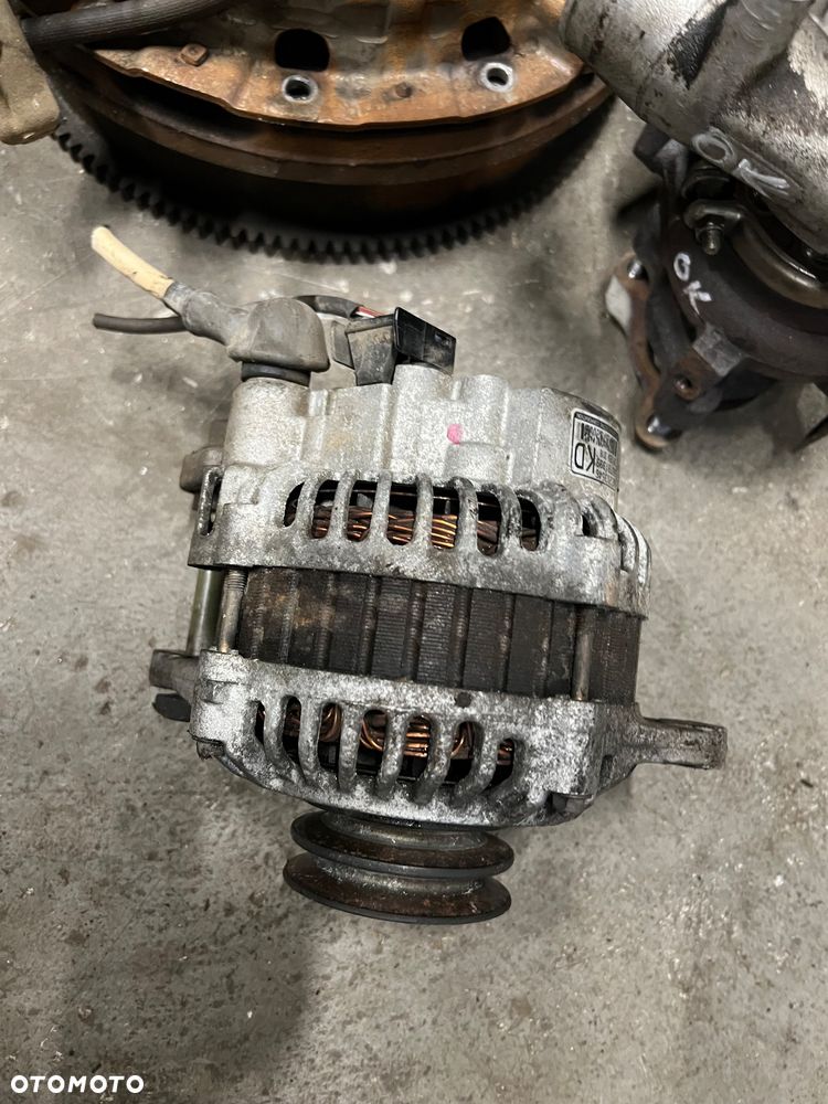 Alternator Mitsubishi pajero 3 3.2did - 1