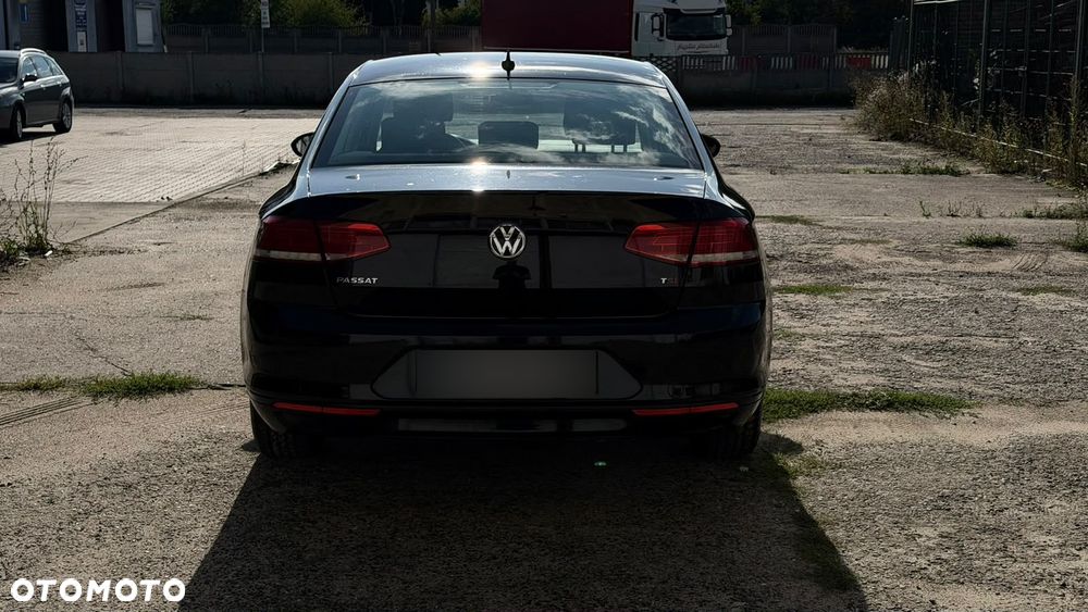 Volkswagen Passat 1.4 TSI BMT ACT Trendline - 17