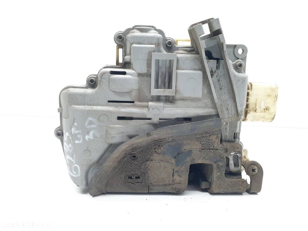 ZAMEK PRZÓD LEWY AUDI A3 8P 4F1837015E EUROPA 9 PIN 3D - 4