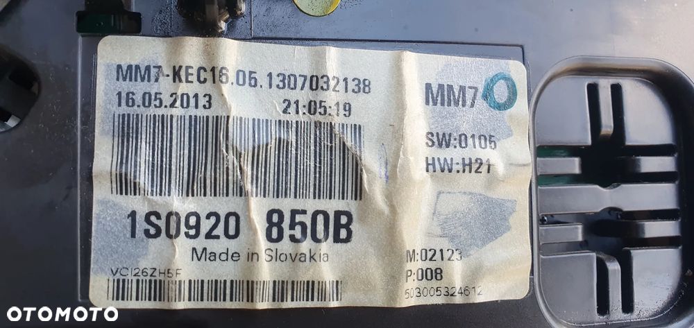 Licznik zegary oryginał VW UP 1.0 1S0920850B - 7