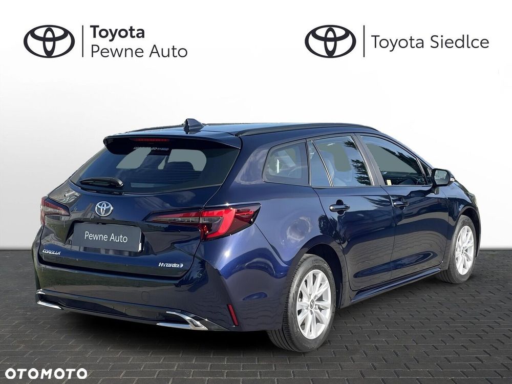 Toyota Corolla 1.8 Hybrid Comfort - 29