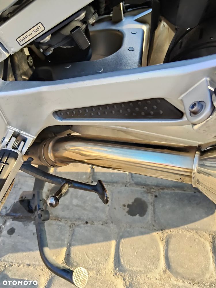 Yamaha FJR - 16