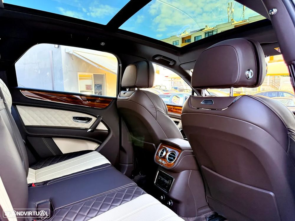 Bentley Bentayga V8 - 35
