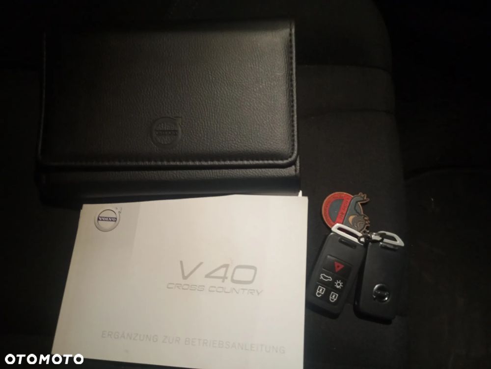 Volvo V40 Cross Country D2 Momentum - 30