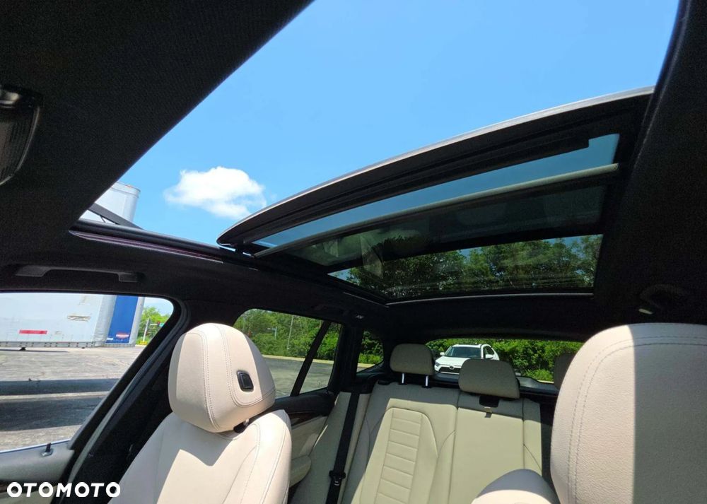 BMW X3 xDrive30i Advantage sport - 17