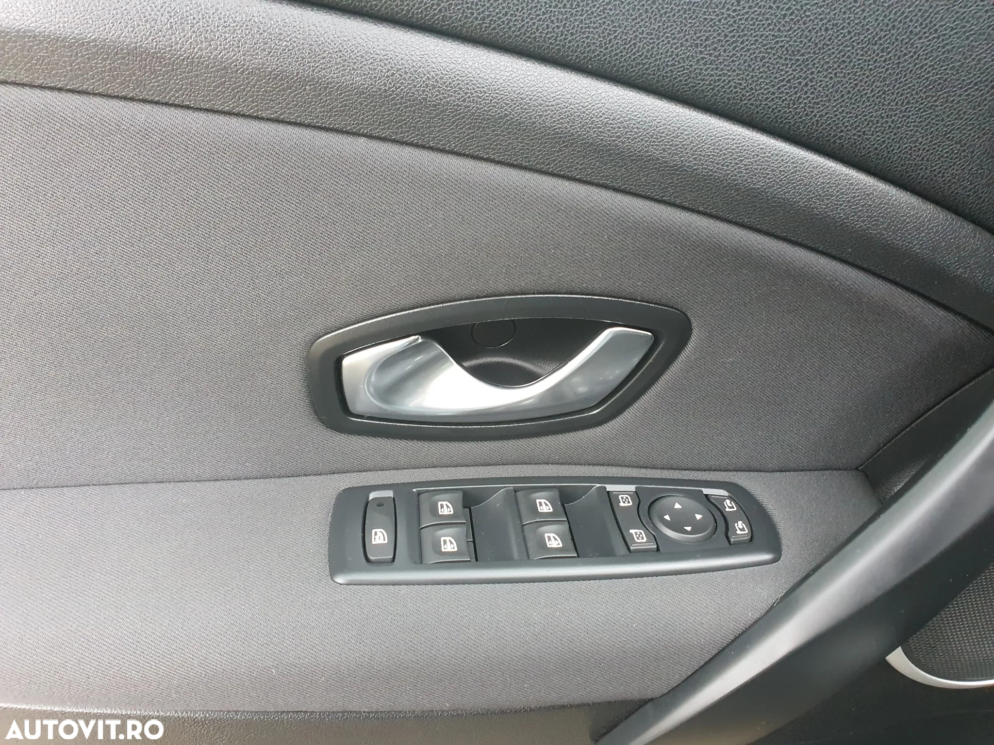 Renault Megane 1.5 dCi Dynamique - 8