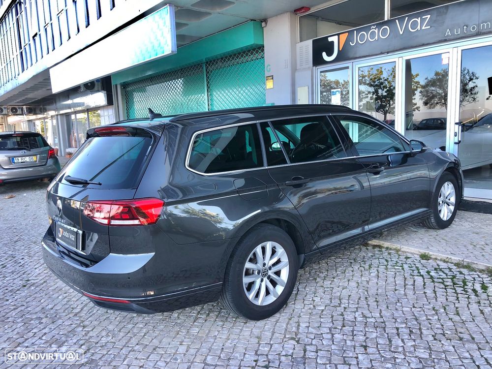 VW Passat Variant 2.0 TDI Business DSG - 11