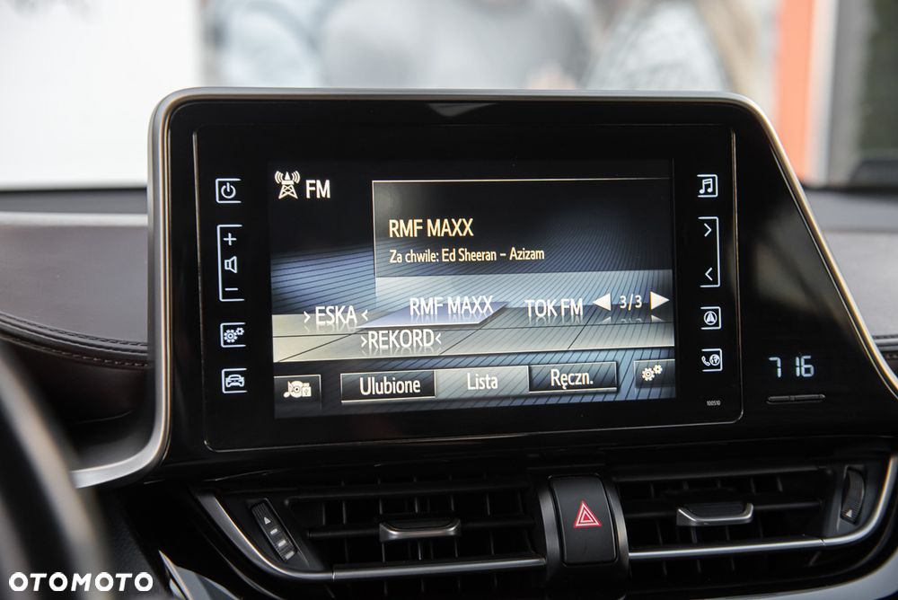 Toyota C-HR 1.8 Hybrid Premium - 12