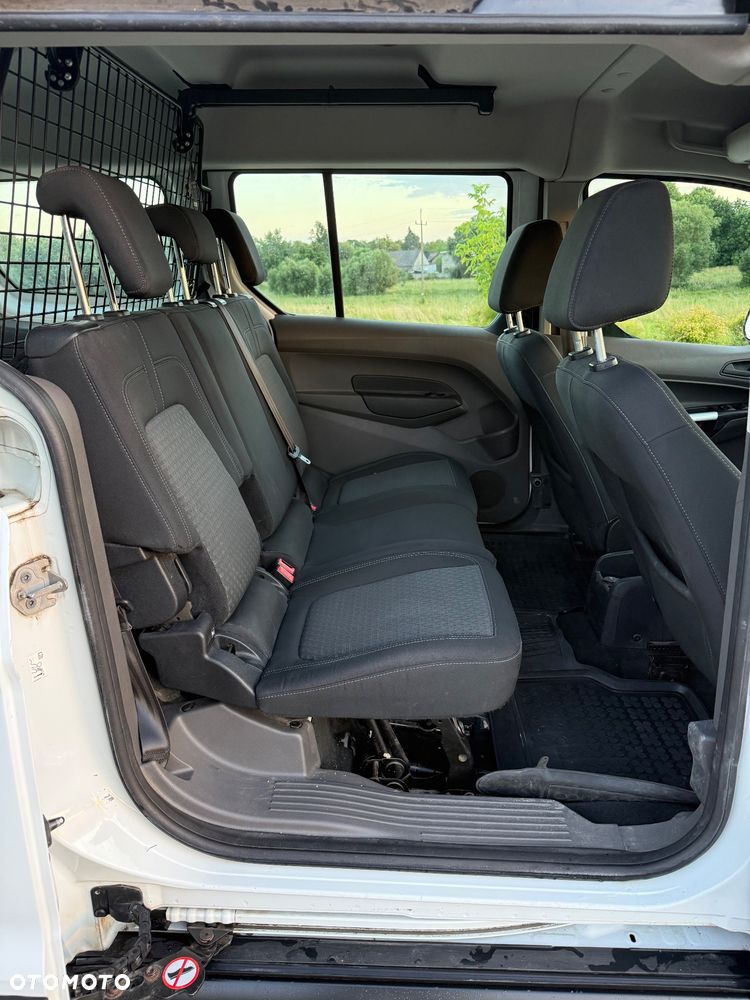 Ford Tourneo Connect Grand - 17