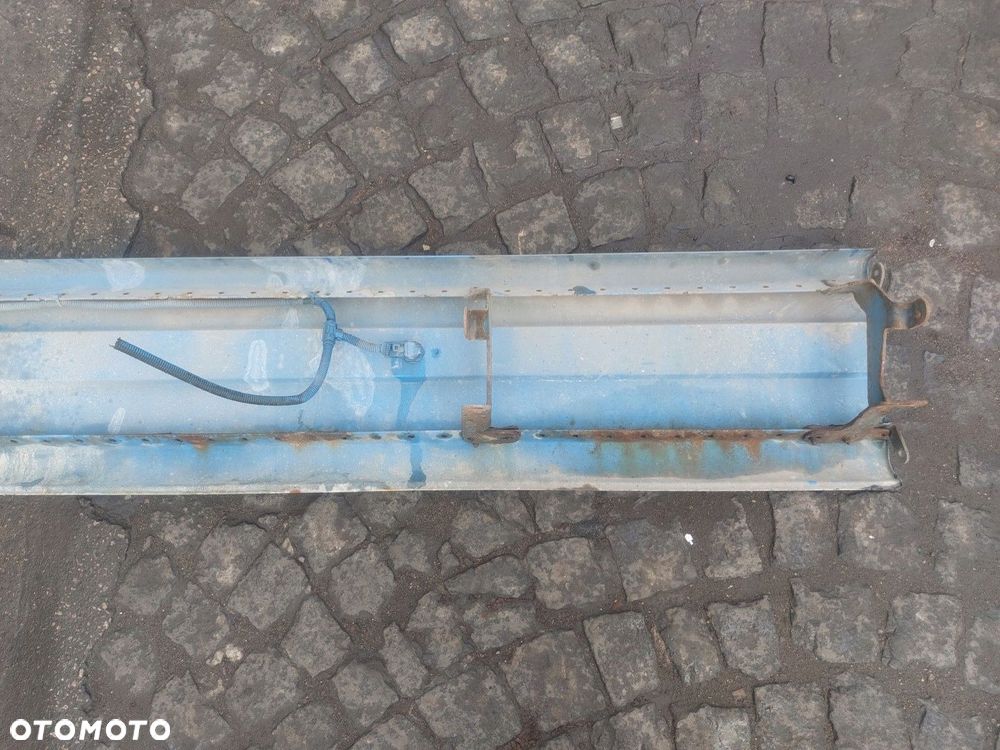 Listwa boczna LEWA Mercedes Atego 2007 R - 8
