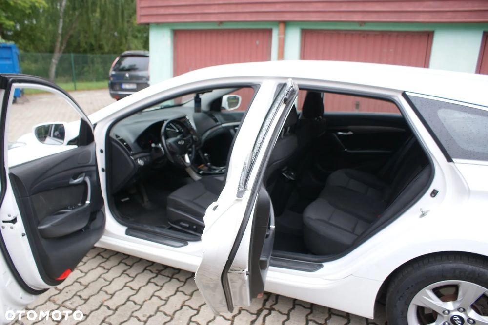 Hyundai i40 1.7 CRDi Comfort + - 7
