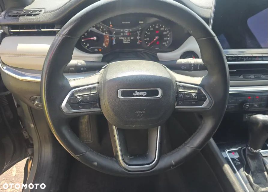 Jeep Compass - 8