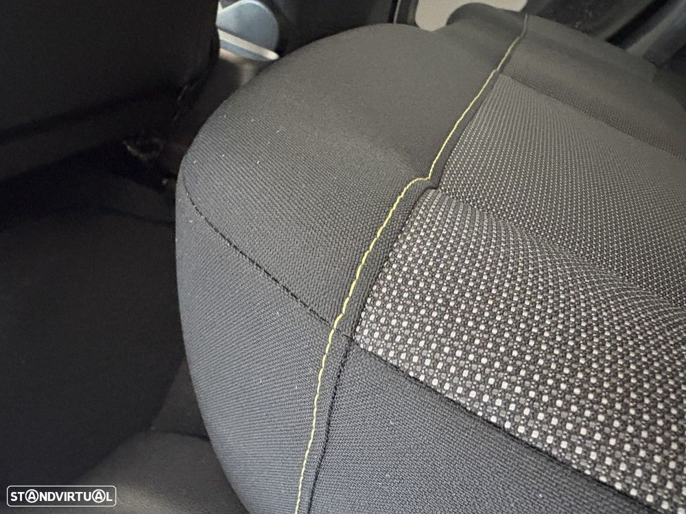 Citroën C3 1.2 PureTech Shine - 20