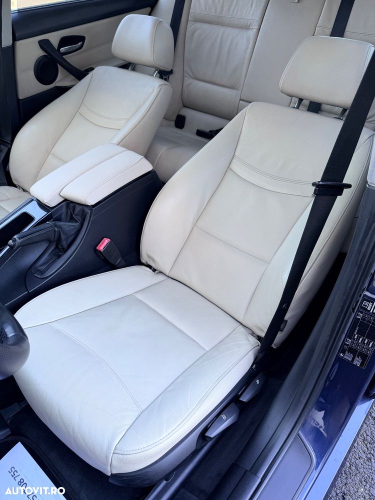 BMW Seria 3 320d DPF Touring Blue Performance Edition Sport - 18
